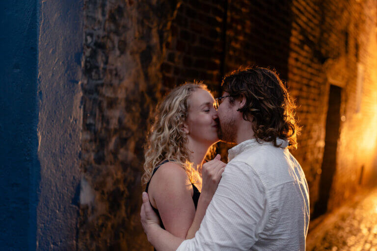 Creatieve foto tijdens koppelshoot/loveshoot in Deventer
